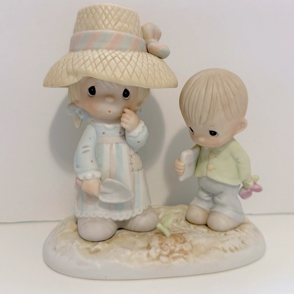 Precious Moments #100536 - I Picked A Special Mom, 1986 Limited Edition - Picture 1 of 7